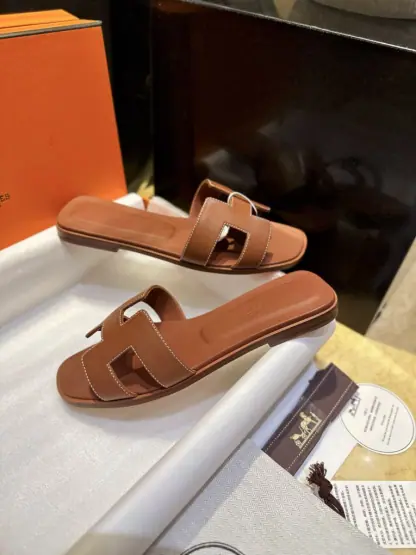 Replica Hermes Women's Oran Sandal Flat CalfSkin #3333 - Image 2