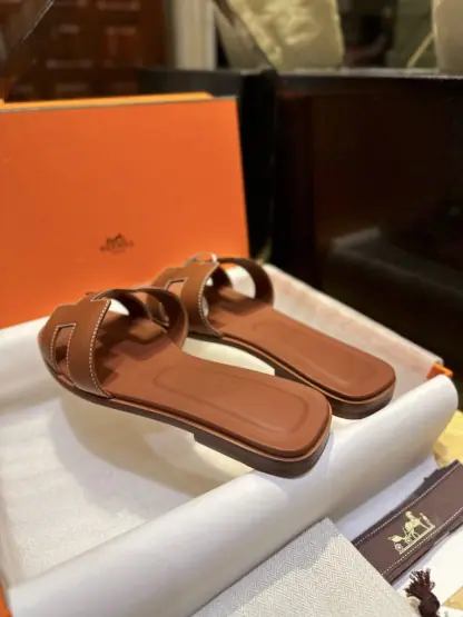 Replica Hermes Women's Oran Sandal Flat CalfSkin #3333 - Image 4