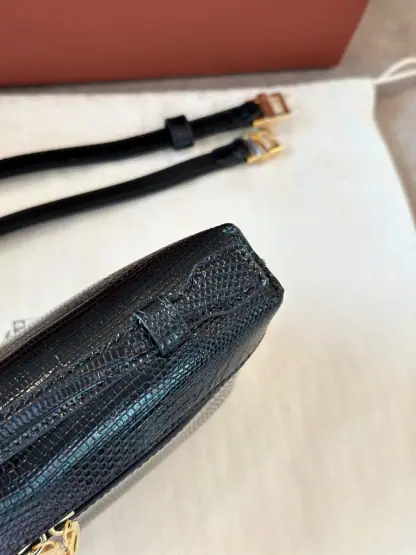 Replica Loro Piana Extra Pocket L19 Lizard Leather Bag #3065 - Image 6