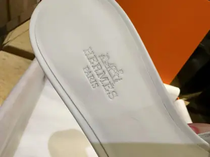 Replica Hermes Women's GIGI 50 Sandal white CalfSkin #3337 - Image 4