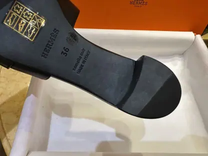 Replica Hermes Women's GIGI 50 Sandal Black CalfSkin #3336 - Image 6