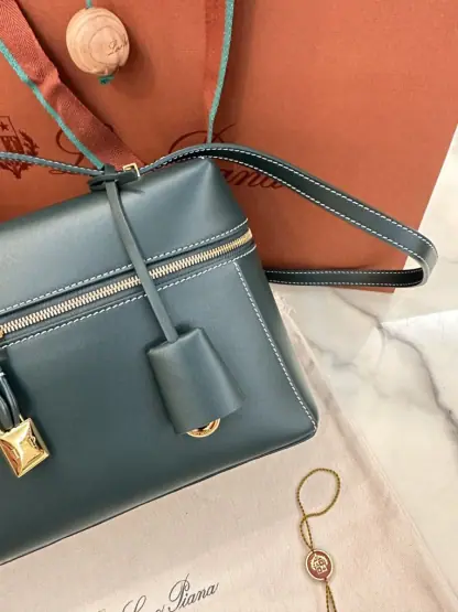 Replica Loro Piana Extra Bag L27 Calfskin #3071 - Image 6