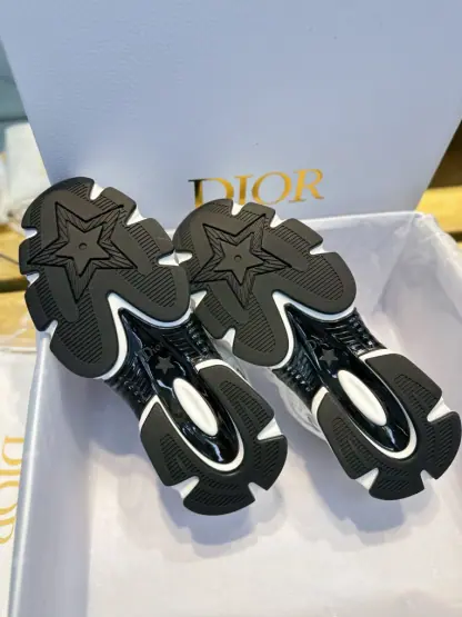 Replica Dior Chrono Sneaker For Women 2024 #3318 - Image 11