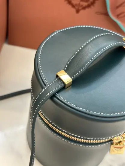 Replica Loro Piana Extra Case Medium bag Smooth Calfskin #3101 - Image 7