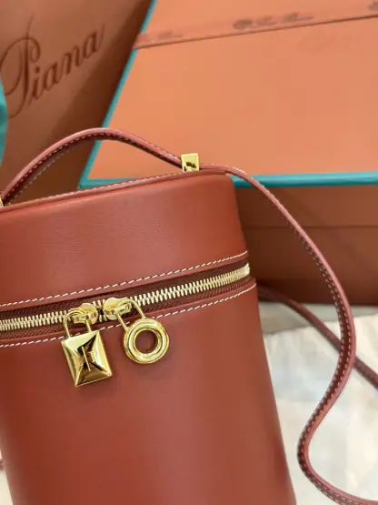 Replica Loro Piana Extra Case Medium bag Calfskin #3092 - Image 4