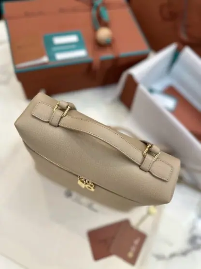 Replica Loro Piana Extra Pocket backpack L23.5 Calfskin #3121 - Image 8