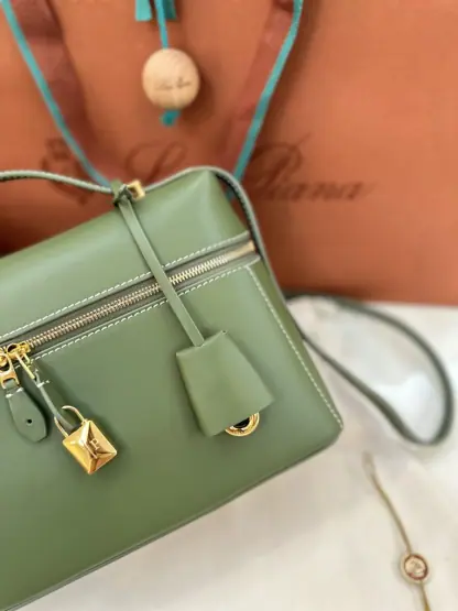 Replica Loro Piana Extra Bag L27 Calfskin #3077 - Image 3