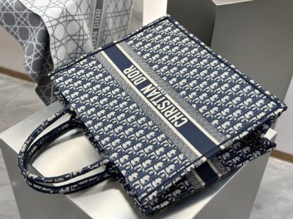 Replica Large Dior Book Tote Ecru and Blue Dior Oblique Embroidery #3268 - Image 9