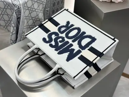 Replica Dior Medium Dior Book Tote White and Blue Miss Dior Graffiti Embroidery #3260 - Image 17