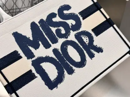 Replica Dior Medium Dior Book Tote White and Blue Miss Dior Graffiti Embroidery #3260 - Image 4