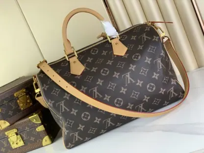 Replica Louis Vuitton Speedy P9 Bandoulière 40 M24422 Monogram #3581 - Image 7