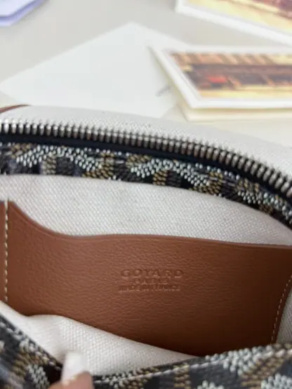 Replica Goyard Plumet Pocket Wallet Strap Bags Black & Tan #3384 - Image 2