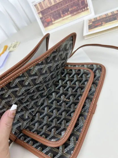 Replica Goyard Plumet Pocket Wallet Strap Bags Black & Tan #3384 - Image 10