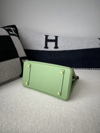 Replica Hermes Birkin 30cm 3I Vert Criquet Handmade Hand Stitching Epsom Gold #3523 - Image 3
