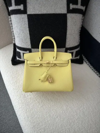 Replica Hermes Birkin 25cm 1Z Jaune poussin Handmade Hand Stitching Epsom Gold #3519 - Image 12