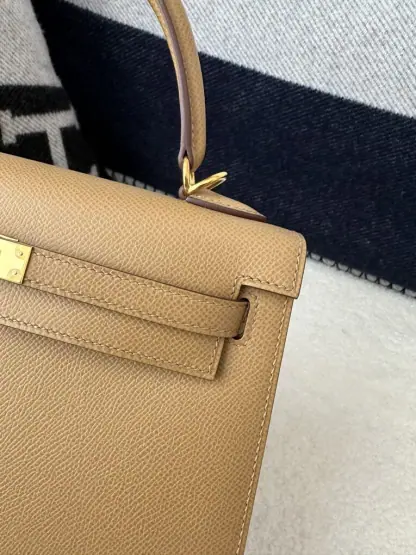 Replica Hermes Kelly 25 0M Chai Handmade Epsom Gold #3544 - Image 11