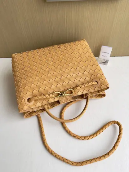 Replica Bottega Veneta Medium Andiamo Tote Bag Top handle bag Dark praline #3638 - Image 9
