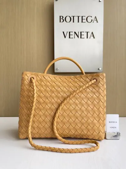 Replica Bottega Veneta Medium Andiamo Tote Bag Top handle bag Dark praline #3638 - Image 4