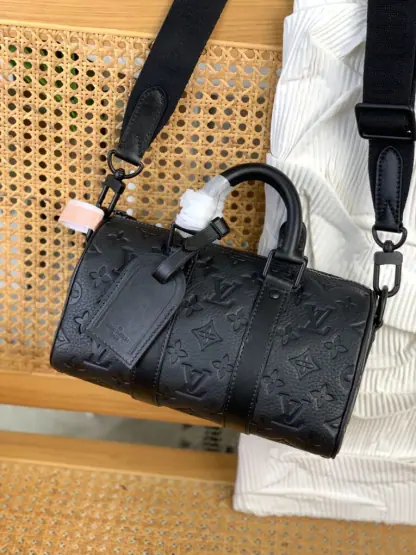 Replica Louis Vuitton Keepall Bandoulière 25 M20900 VIP #3592 - Image 7