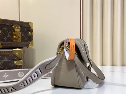 Replica Louis Vuitton Diane Satchel Bag M6583 #3674 - Image 5