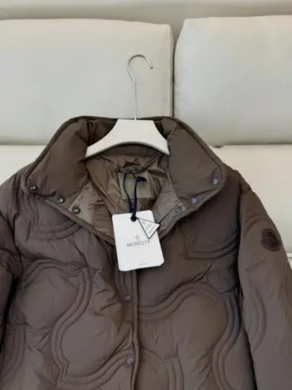 Replica Moncler Women's BERYL SHORT DOWN JACKET Brown 2024 #3745 - Image 7
