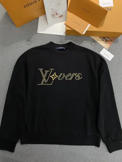 Replica Vip Quality Louis Vuitton Men's Cotton Signature Crewneck Sweatshirt Black 1AFVAQ #3736 - Image 15