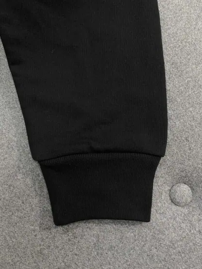 Replica Vip Quality Louis Vuitton Men's Cotton Signature Crewneck Sweatshirt Black 1AFVAQ #3736 - Image 6