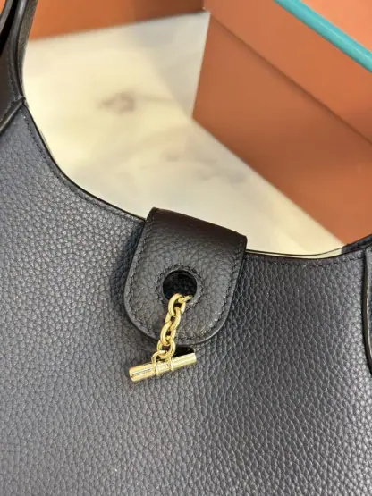 Replica Loro Piana Bobbin Medium Leather Hobo Bag #3727 - Image 2