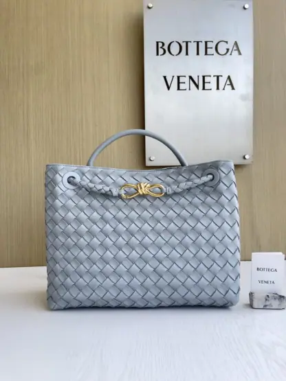 Replica Bottega Veneta Medium Andiamo Tote Bag Top handle bag Sterling #3644