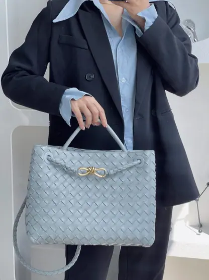 Replica Bottega Veneta Medium Andiamo Tote Bag Top handle bag Sterling #3644 - Image 3