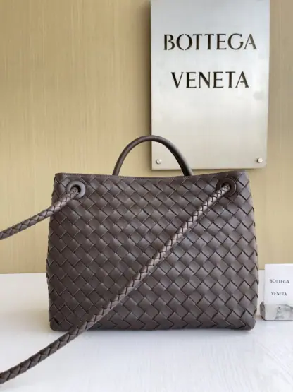 Replica Bottega Veneta Medium Andiamo Tote Bag Top handle bag Fondant #3637 - Image 2