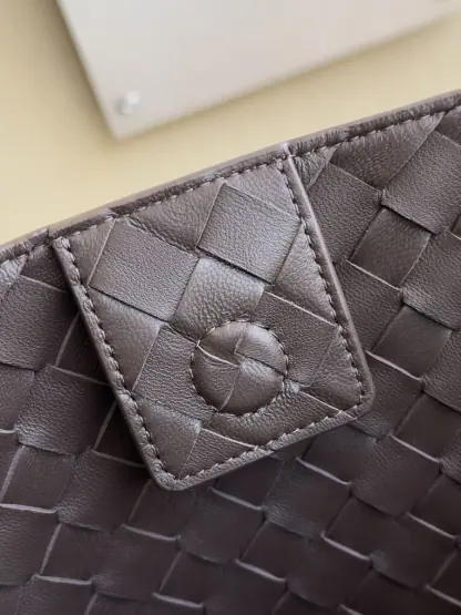 Replica Bottega Veneta Medium Andiamo Tote Bag Top handle bag Fondant #3637 - Image 6