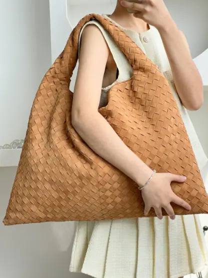 Replica Bottega Veneta Suede Large Hop Brown Shoulder Bag #3687 - Image 2