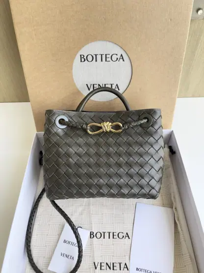 Replica Bottega Veneta Small Andiamo Tote Bag Top handle bag Fondant #3646 - Image 6