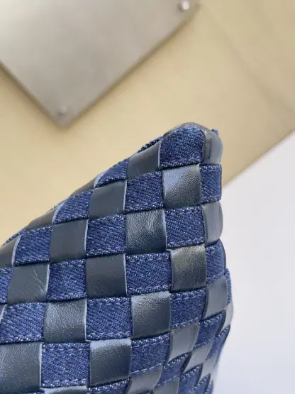 Replica Bottega Veneta Large Hop Shoulder bag with Intrecciato craftsmanship in leather and denim #3656 - Image 7