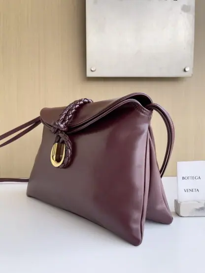 Replica Bottega Veneta Medium Liberta bag Winter Liberta Barolo #3630 - Image 9