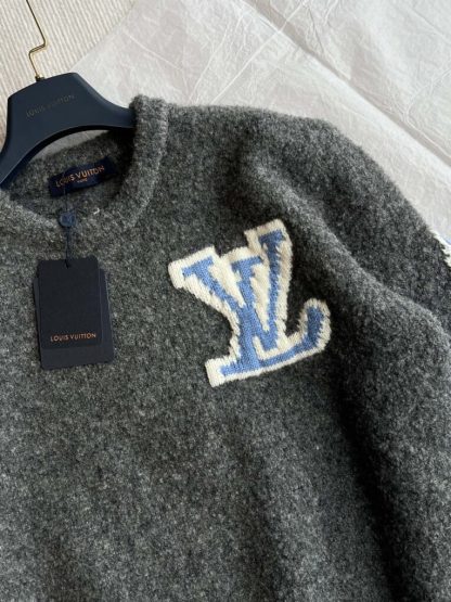 Replica Louis Vuitton Women's Chunky Wool Blend Pullover Sweater #3751 - Image 4