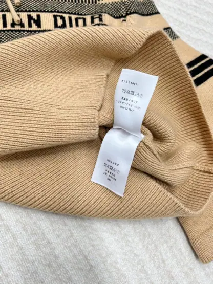 Replica Dior DiorAlps Three-Quarter Sleeve Hooded Sweater For Women #3724 - Image 10