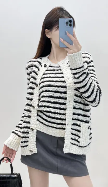 Replica Dior Marinière Twinset White and Black Blended Wool and Cotton Bouclé Knit #3868 - Image 7