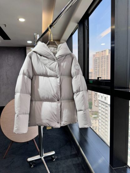 Replica Canada Goose Rhoda Jacket For Women Embrace extreme temperatures with ease #3848 - Image 8