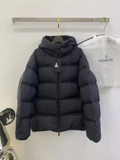 REPLICA MONCLER MEN'S MASAC SHORT DOWN JACKET #3766