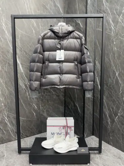 REPLICA MEN'S MONCLER DARK GRAY MALJASSET SHORT DOWN JACKET #3770 - Image 9