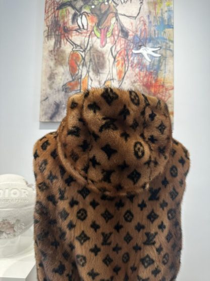 Replica Louis Vuitton Monogram Mink Hooded Gilet #3782 - Image 4