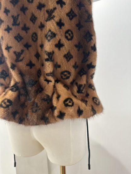 Replica Louis Vuitton Monogram Mink Hooded Gilet #3782 - Image 7