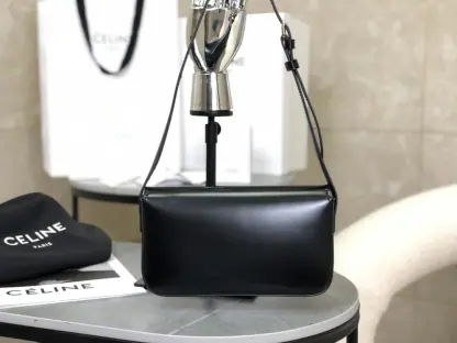 REPLICA CELINE SHOULDER BAG CLAUDE IN SHINY CALFSKIN BLACK #3951 - Image 15