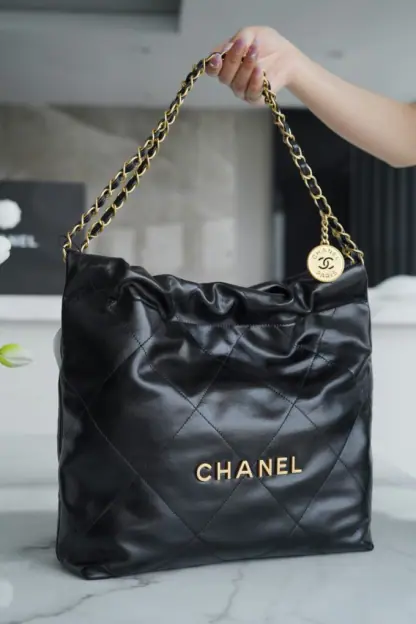 REPLICA CHANEL 22 SMALL HANDBAG CALFSKIN BLACK 2025 #4045 - Image 5