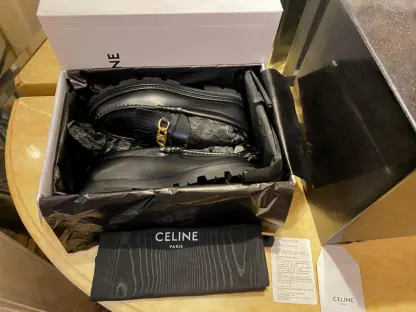 REPLICA CELINE MARGARET LOAFER WITH TRIOMPHE CHAIN IN POLISHED BULL #3923 - Image 10