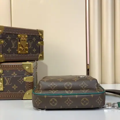 Replica Louis Vuitton Avenue Slingbag Men's Bag M12734 #4100 - Image 2