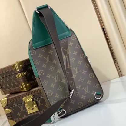 Replica Louis Vuitton Avenue Slingbag Men's Bag M12734 #4100 - Image 5