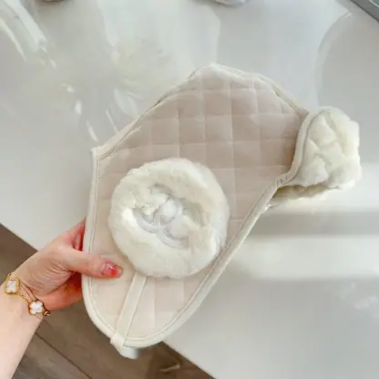 Replica CHANEL Lambskin Skiing Hat Grey 2025 #4082 - Image 4